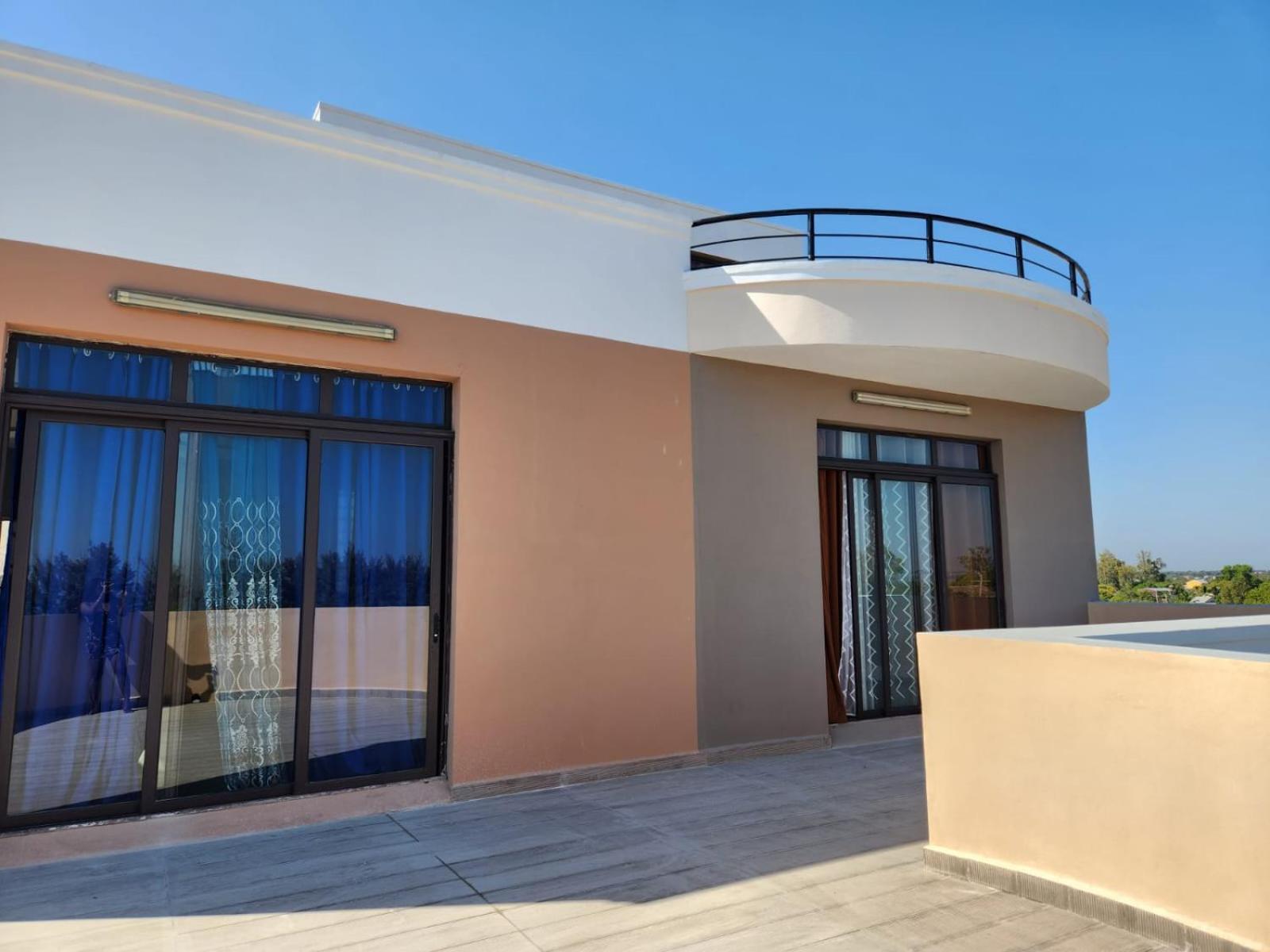 Ocean Heaven Hotel Mahajanga Extérieur photo